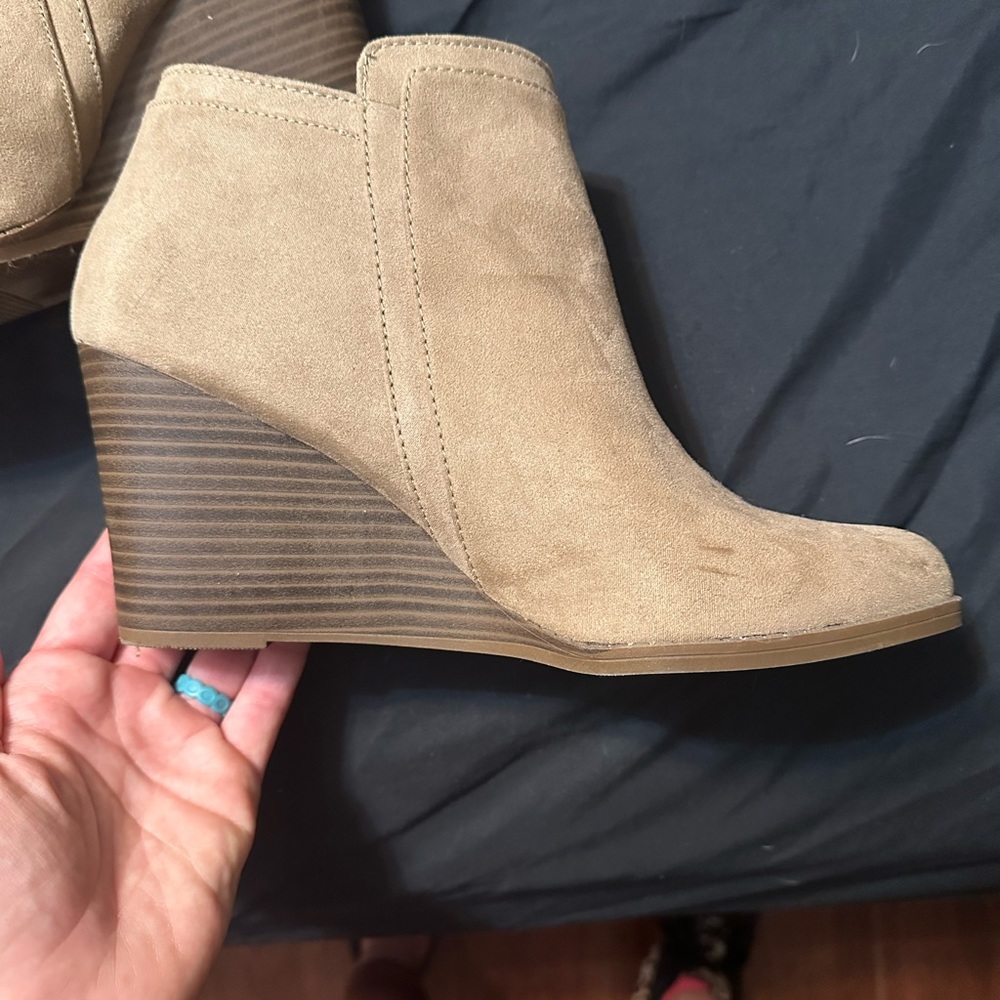 Women’s Time and Tru Boots Booties Size 11 Like New